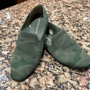 ANTONIO MELANI Olive Green Camouflage Knit Loafers